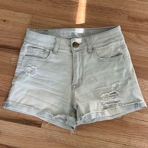 AMERICAN EAGLE SUPER STRETCH RIPPED JEAN SHORTS